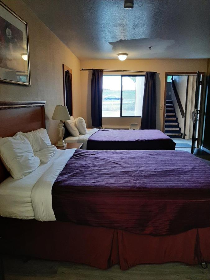 Centralia Inn エクステリア 写真